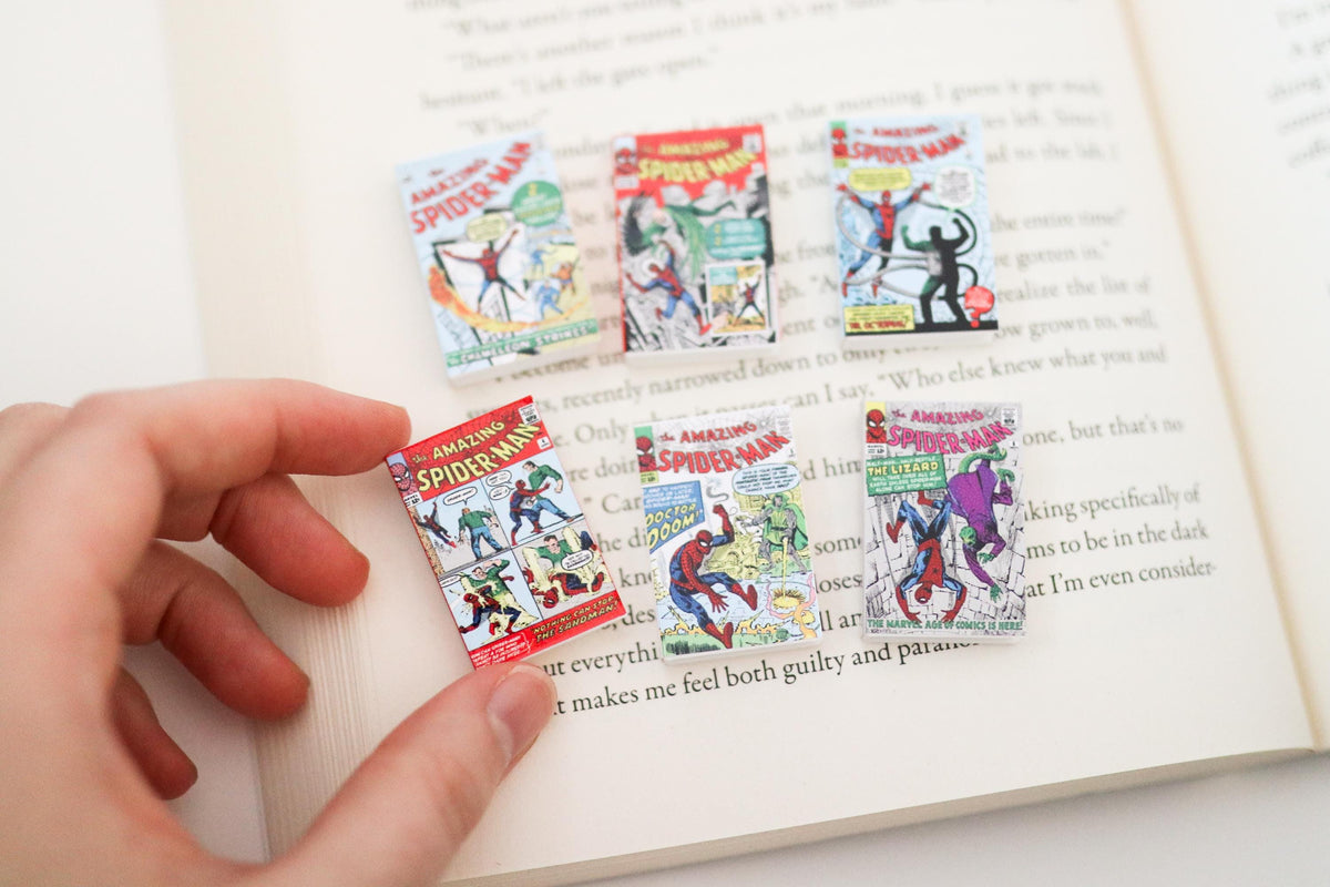Mini Magnet Superhero Comic Books