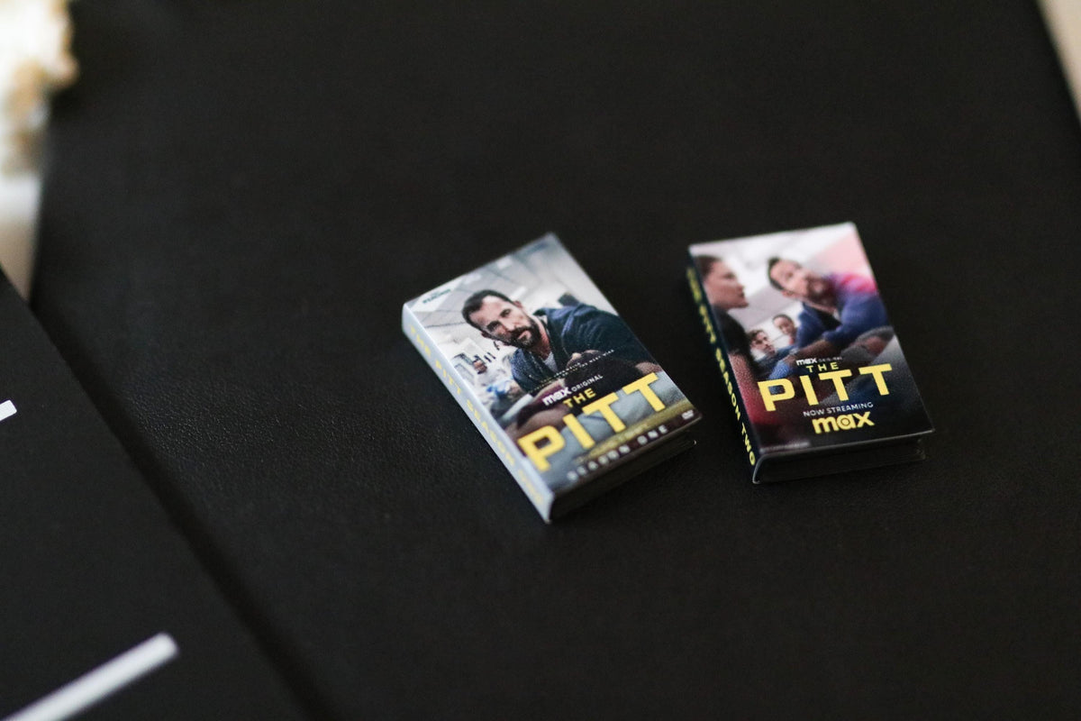 Mini The Pitt DVDs