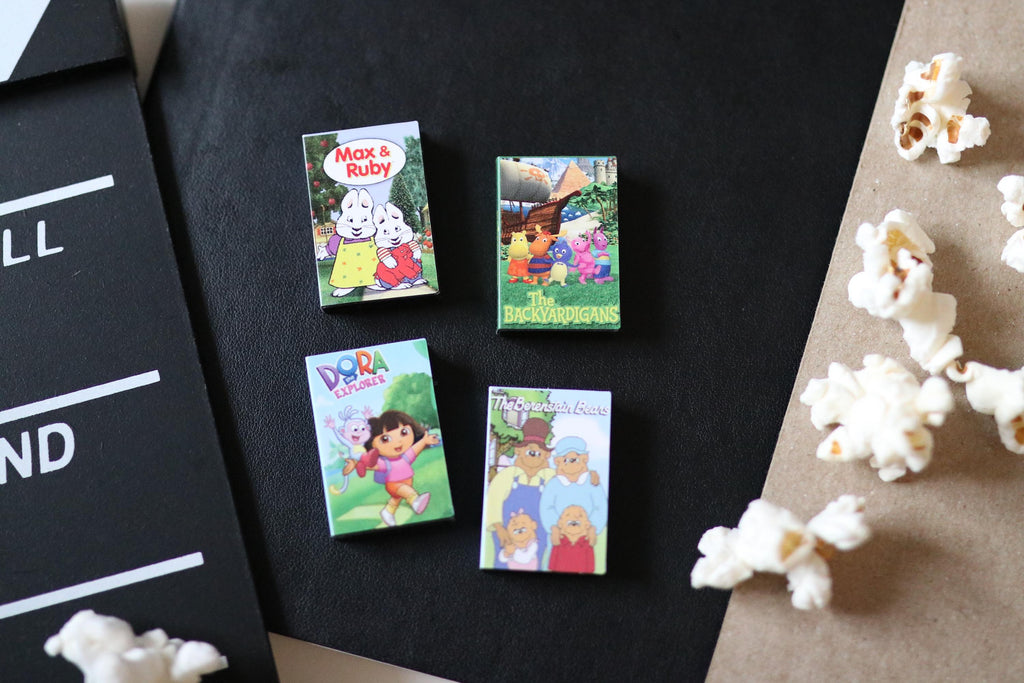 Mini Magnet Nostalgic Kids TV DVDs