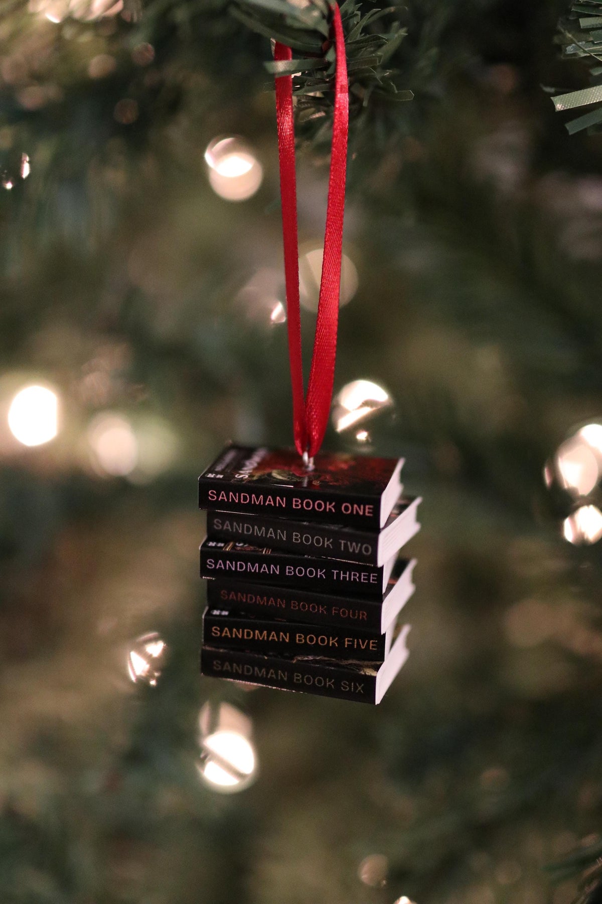 Sandman Comic Ornament
